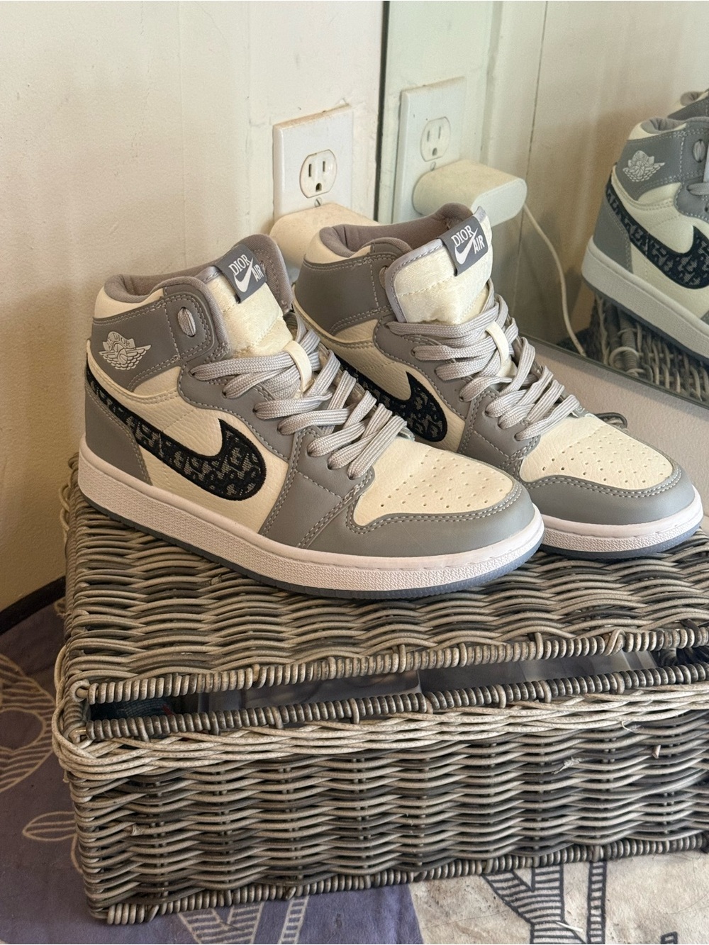 Air Jordan 1 Retro High Grey/White – Custom Rep Style